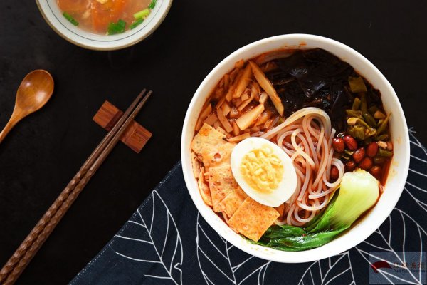 暢享傳統(tǒng)美食，螺螄粉直達臺灣